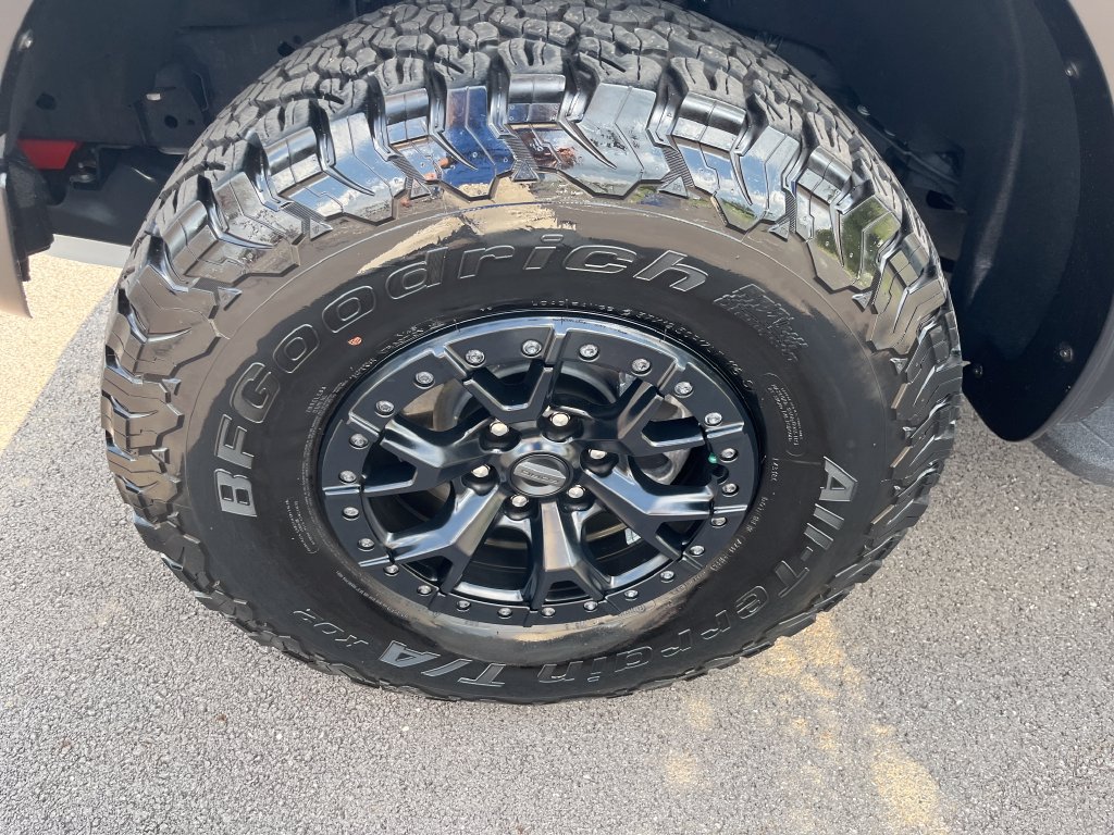 Used 2023 Ford F150 Raptor w/ Equipment Group 802A Raptor R AWD/4WD image 9