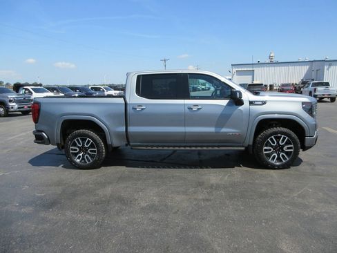 Certified 2024 GMC Sierra 1500 AT4 w/ Technology Package AWD/4WD image 5