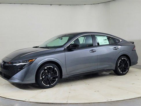 New 2026 Nissan Sentra SR w/ SR Premium Package image 3