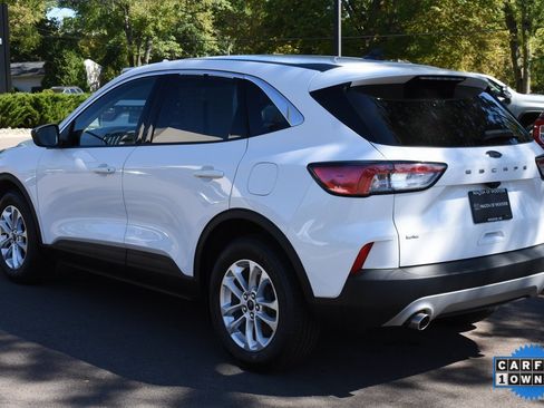 Used 2022 Ford Escape SE w/ Cold Weather Package image 8