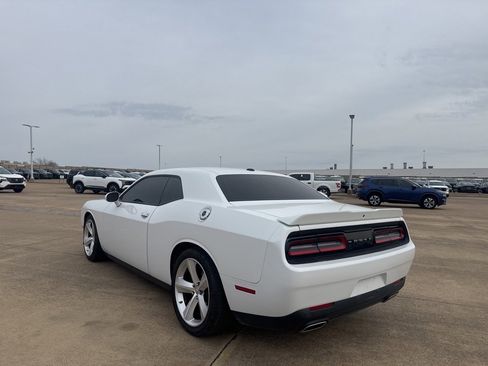 Used 2022 Dodge Challenger GT image 17
