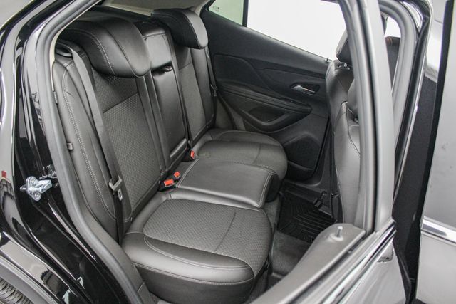 Used 2022 Buick Encore Preferred w/ Safety Package II FWD image 23