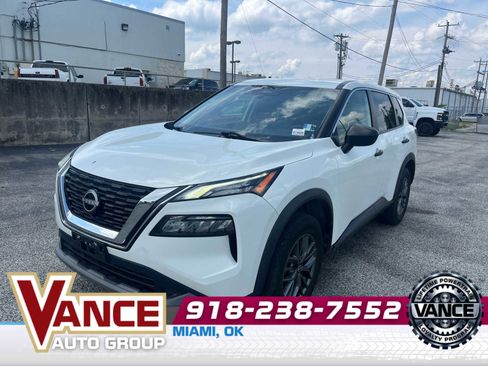 Used 2022 Nissan Rogue S FWD image 1