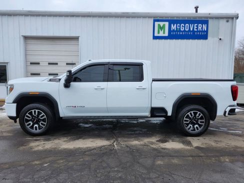 Used 2021 GMC Sierra 2500 AT4 w/ AT4 Premium Plus Package image 2