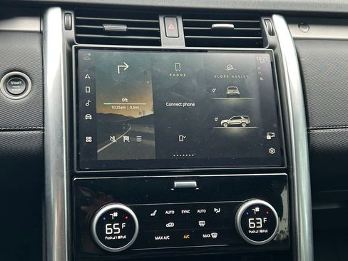 Used 2024 Land Rover Discovery Dynamic SE image 20