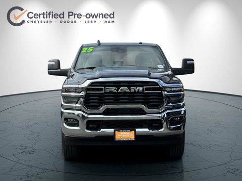 Used 2025 RAM 2500 Big Horn AWD/4WD image 9