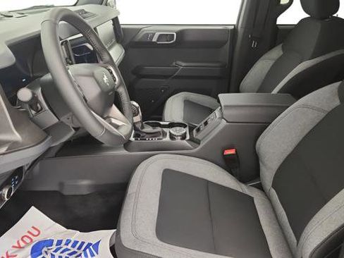 New 2025 Ford Bronco Big Bend image 10