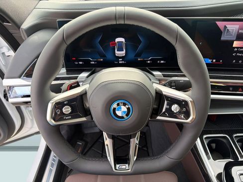New 2026 BMW i7 xDrive60 image 15