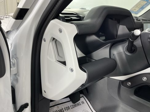 Used 2025 Land Rover Defender 110 S AWD/4WD image 19