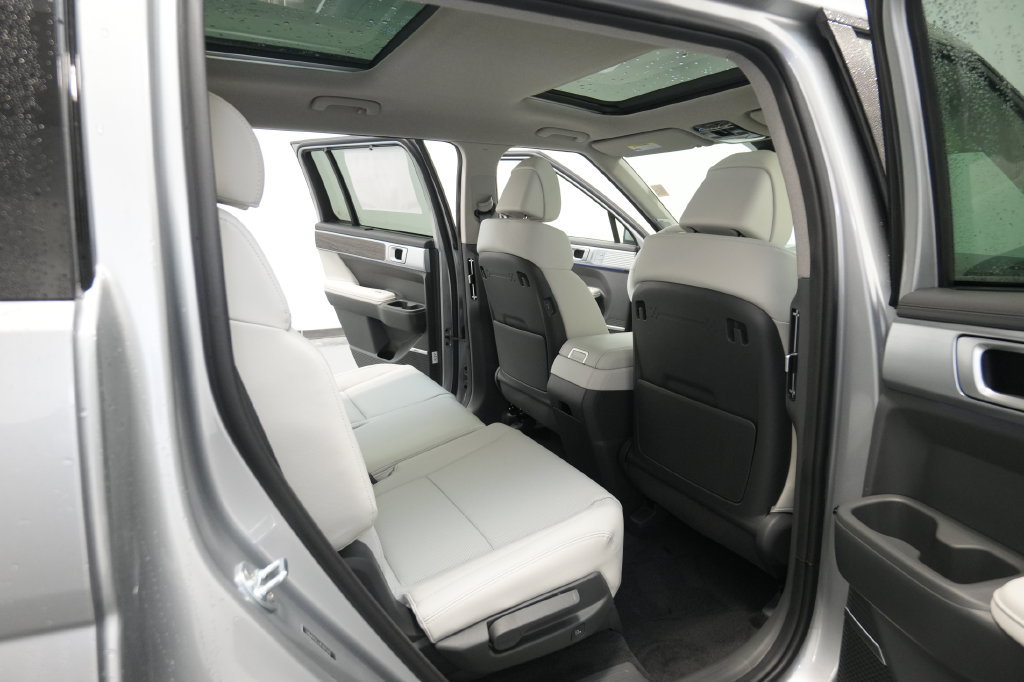 Certified 2026 Hyundai Santa Fe Limited AWD/4WD image 40
