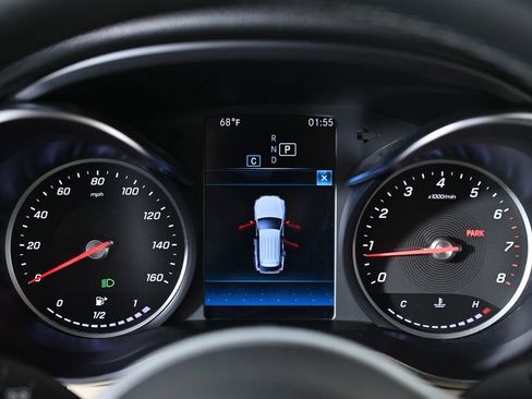 Used 2020 Mercedes-Benz GLC 300 4MATIC image 17