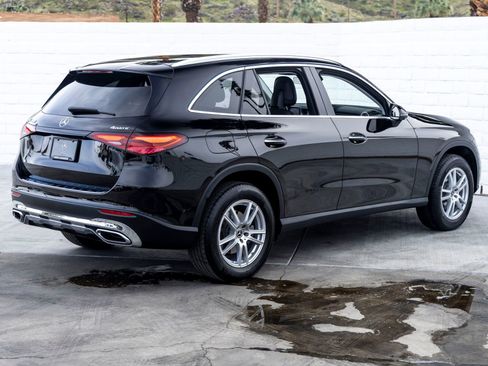 Used 2023 Mercedes-Benz GLC 300 4MATIC image 10