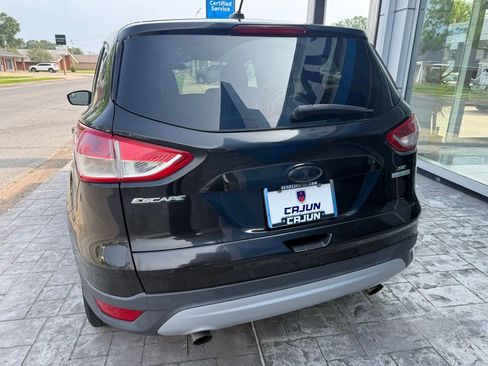 Used 2015 Ford Escape SE FWD image 3