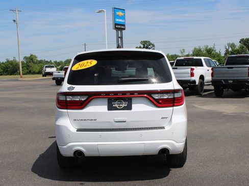 Used 2025 Dodge Durango GT RWD image 8