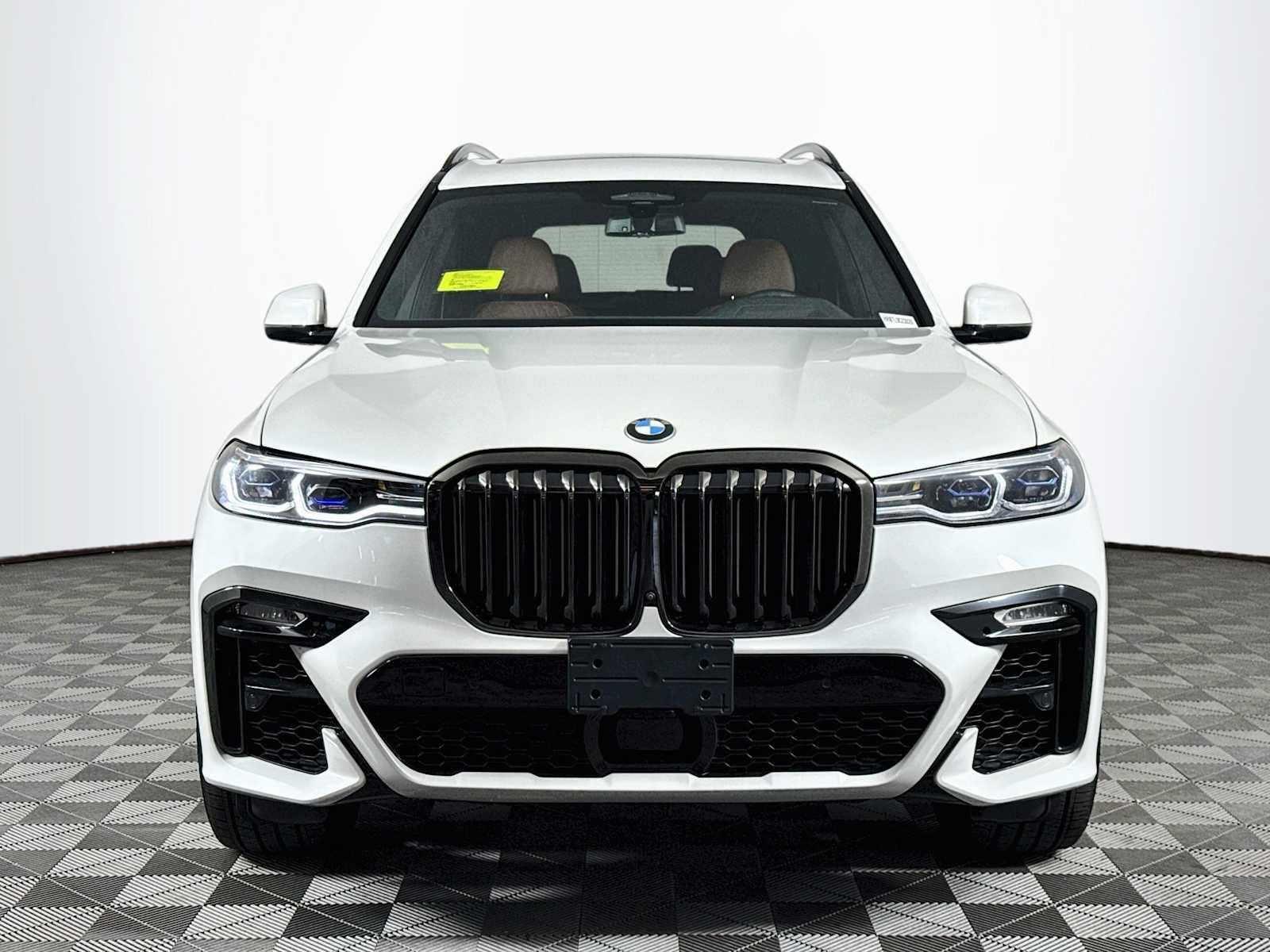 Used 2020 BMW X7 M50i AWD/4WD image 2