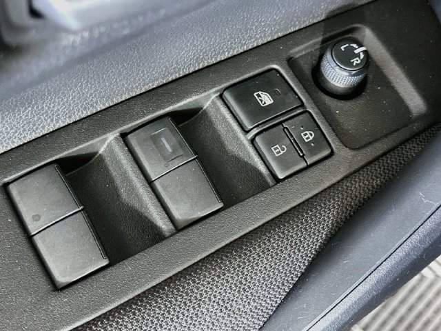 Used 2024 Toyota Corolla LE FWD image 20