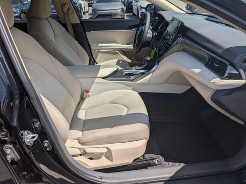 Used 2023 Toyota Camry LE image 34