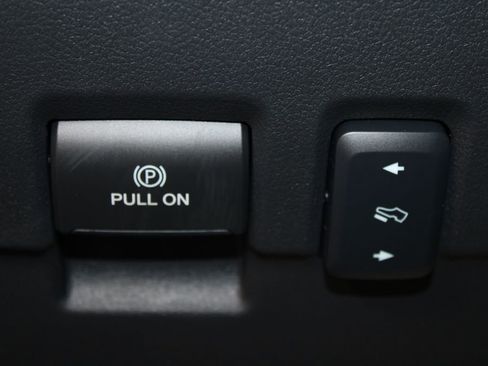 New 2026 Ford F250 Lariat w/ Black Appearance Package image 40