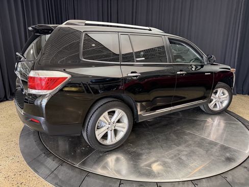 Used 2012 Toyota Highlander Limited w/ Tow Pkg image 8