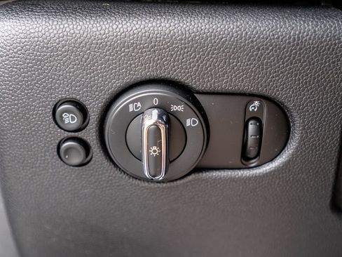 Certified 2024 MINI Cooper SE FWD image 25
