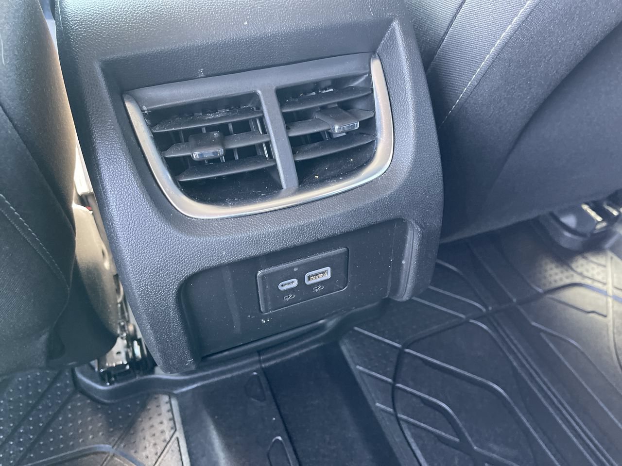 Used 2024 Chevrolet Blazer LT w/ Convenience Package FWD image 20