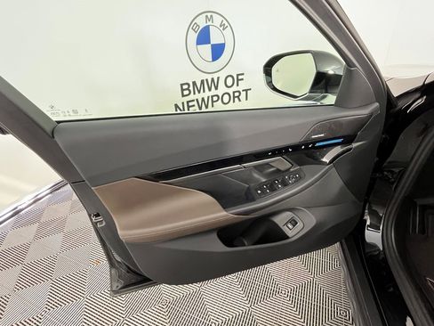 Certified 2025 BMW 530i xDrive image 29