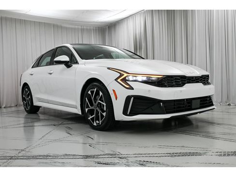 Used 2025 Kia K5 EX FWD image 2