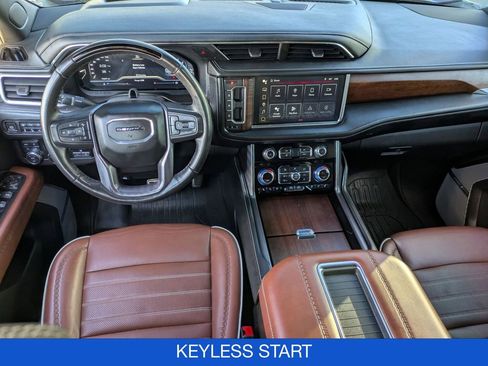 Used 2023 GMC Yukon Denali Ultimate image 35
