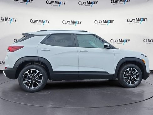 New 2026 Chevrolet TrailBlazer LT w/ Convenience Package FWD image 6