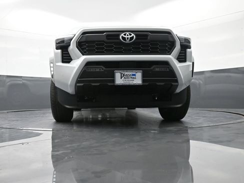 New 2024 Toyota Tacoma TRD Sport w/ TRD Sport Upgrade Package AWD/4WD image 24
