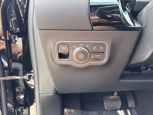 New 2025 Mercedes-Benz GLA 250 image 20