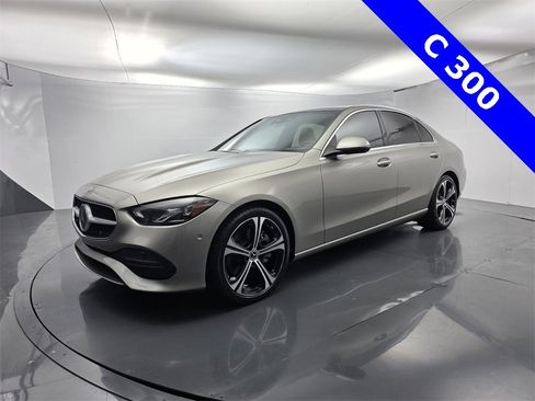 Used 2023 Mercedes-Benz C 300 Sedan image 8