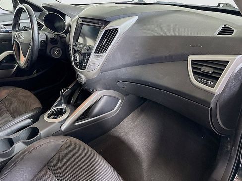 Used 2015 Hyundai Veloster w/ Option Group 02 image 26