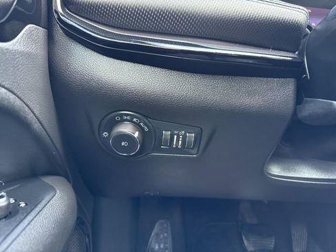 Used 2025 Jeep Compass Latitude w/ Altitude Special Edition AWD/4WD image 20