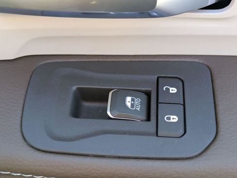 New 2026 RAM 2500 Laramie image 35