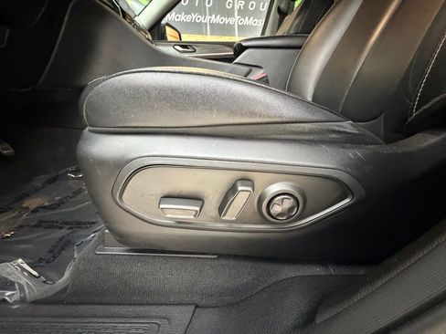 Used 2023 Jeep Grand Cherokee Limited AWD/4WD image 25