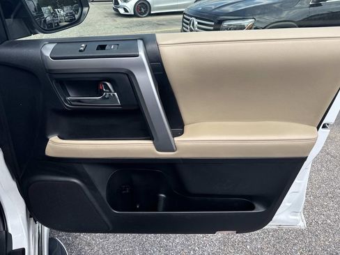 Used 2024 Toyota 4Runner Limited RWD image 14