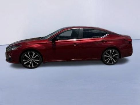 Used 2019 Nissan Altima 2.5 SR w/ SR Premium Package FWD image 3