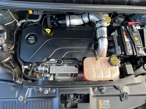 Used 2022 Chevrolet Trax LT w/ LT Convenience Package image 41