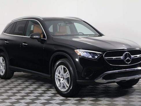 Certified 2023 Mercedes-Benz GLC 300 4MATIC image 3