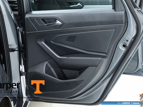 Used 2025 Volkswagen Jetta Sport FWD image 30