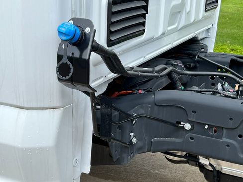 New 2025 Ford F450 XL image 10