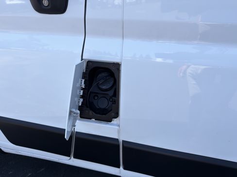 Used 2025 RAM ProMaster 2500 w/ Convenience Group FWD image 35
