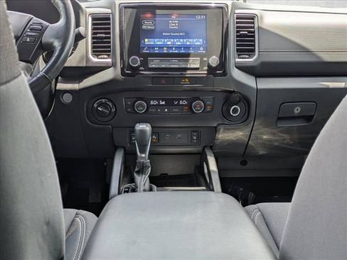 Used 2022 Nissan Frontier SV AWD/4WD image 15