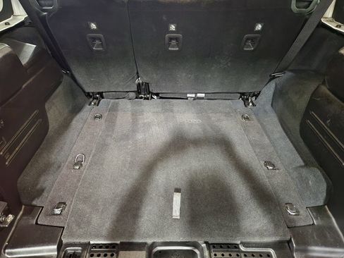 Used 2024 Jeep Wrangler Unlimited Rubicon w/ Safety Group AWD/4WD image 51