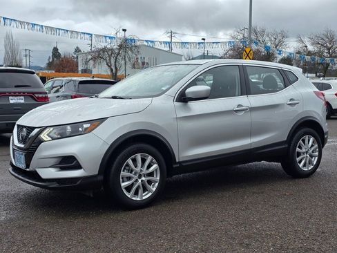 Used 2022 Nissan Rogue Sport S image 1