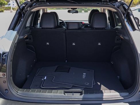 New 2026 Nissan Kicks SR FWD image 16