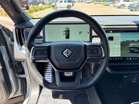 Used 2023 Rivian R1S Adventure AWD/4WD image 15