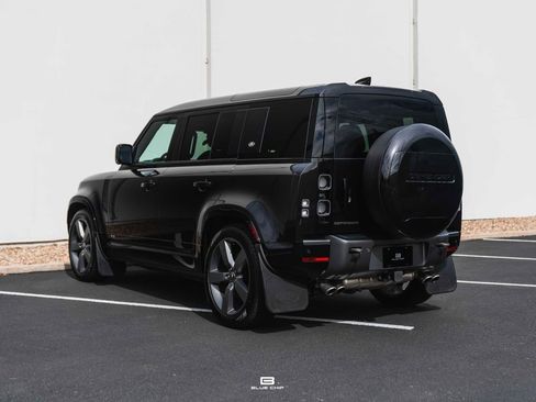 Used 2024 Land Rover Defender 110 V8 image 10