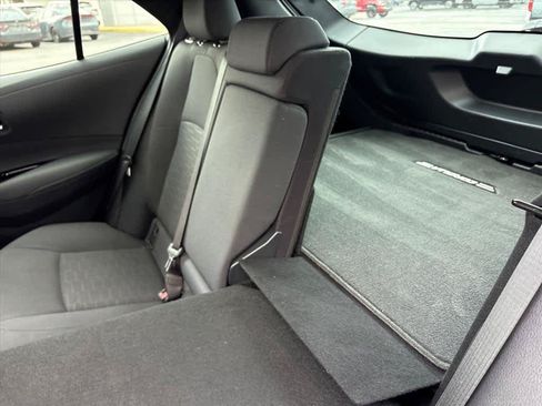Used 2025 Toyota Corolla SE FWD image 8